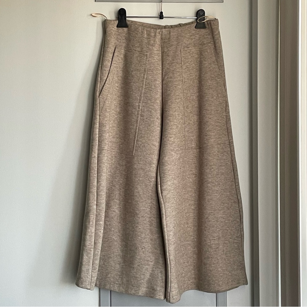 NWT Gershonb R A M Beige Wide-Leg Pull-on Pants